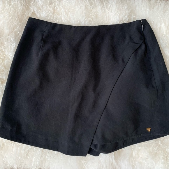 Guess Pants - Guess Shorts